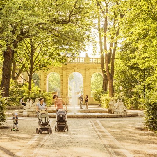 Fuente de cuento en Volkspark Friedrichshain