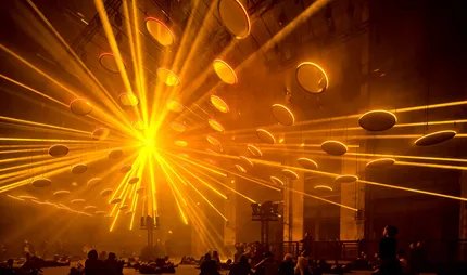 01_SKALAR-Christopher-Bauder_Kangding-Ray-300dpi