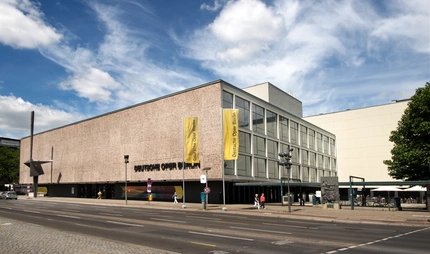 Vista esterna della Deutsche Oper di Berlino